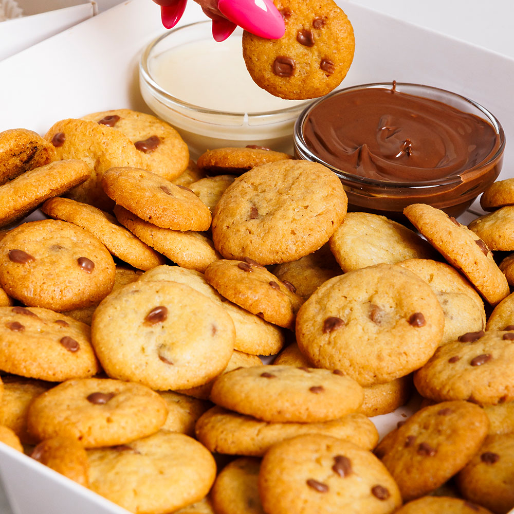 מארז עוגיות שוקולד צ'יפס עם מטבלים